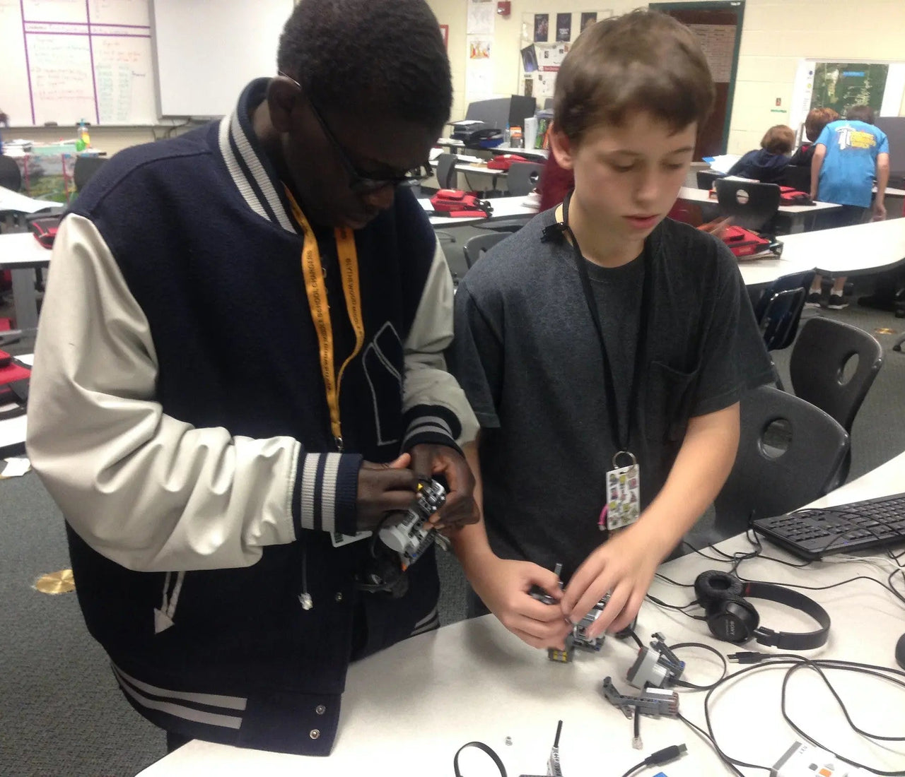Game Design Basics: Educational Insights with STEM Kits - ACEBOTT
